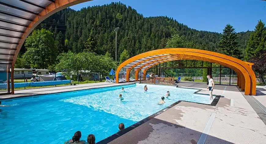 Camping dans les Vosges avec piscine.